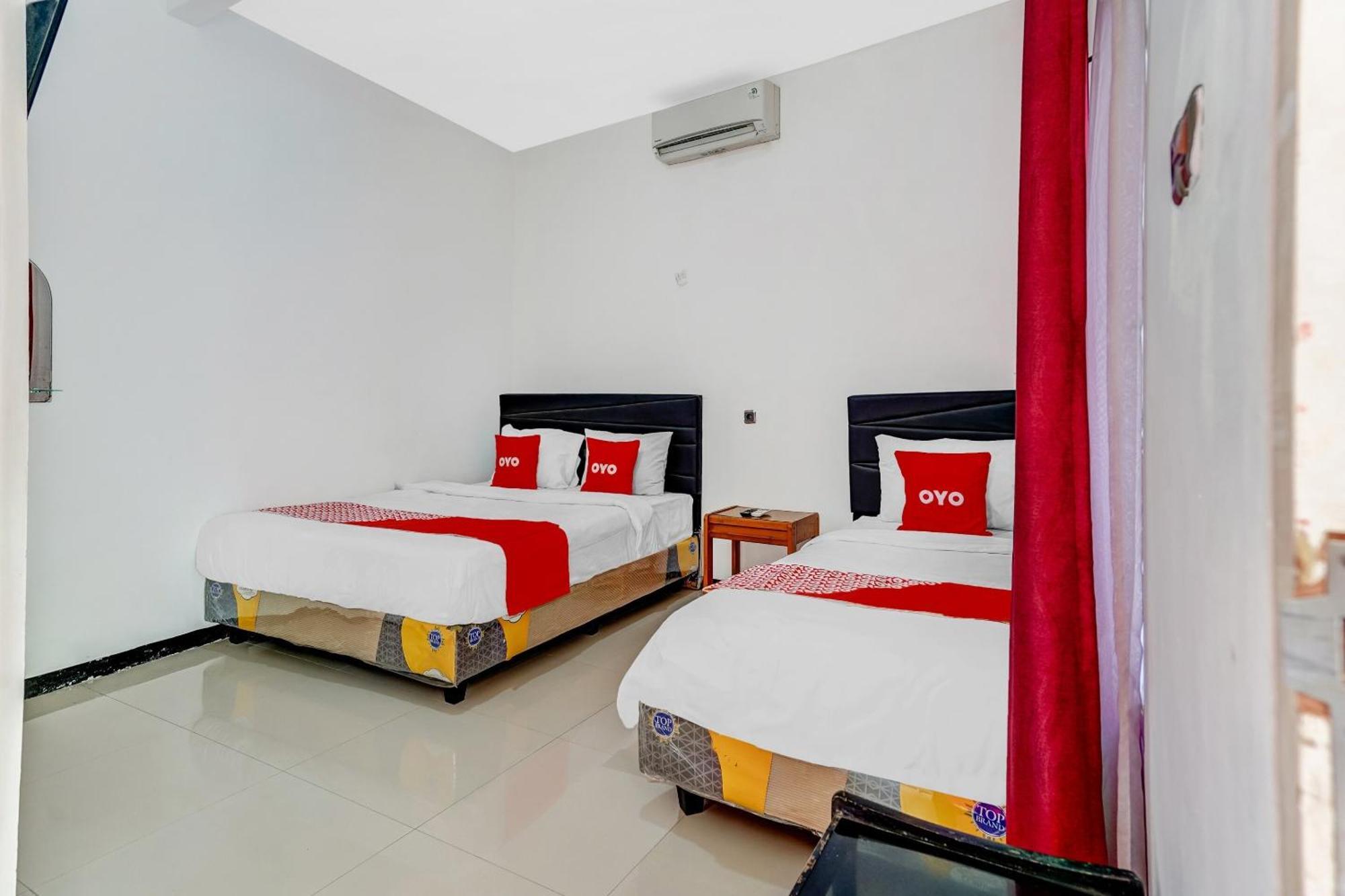 Hotel Kalimantan Surabaya Kültér fotó