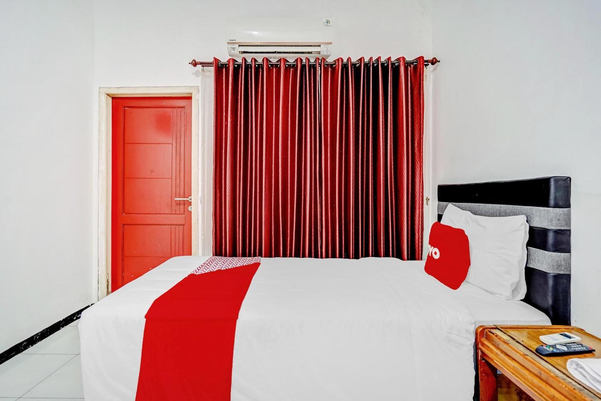Hotel Kalimantan Surabaya Kültér fotó